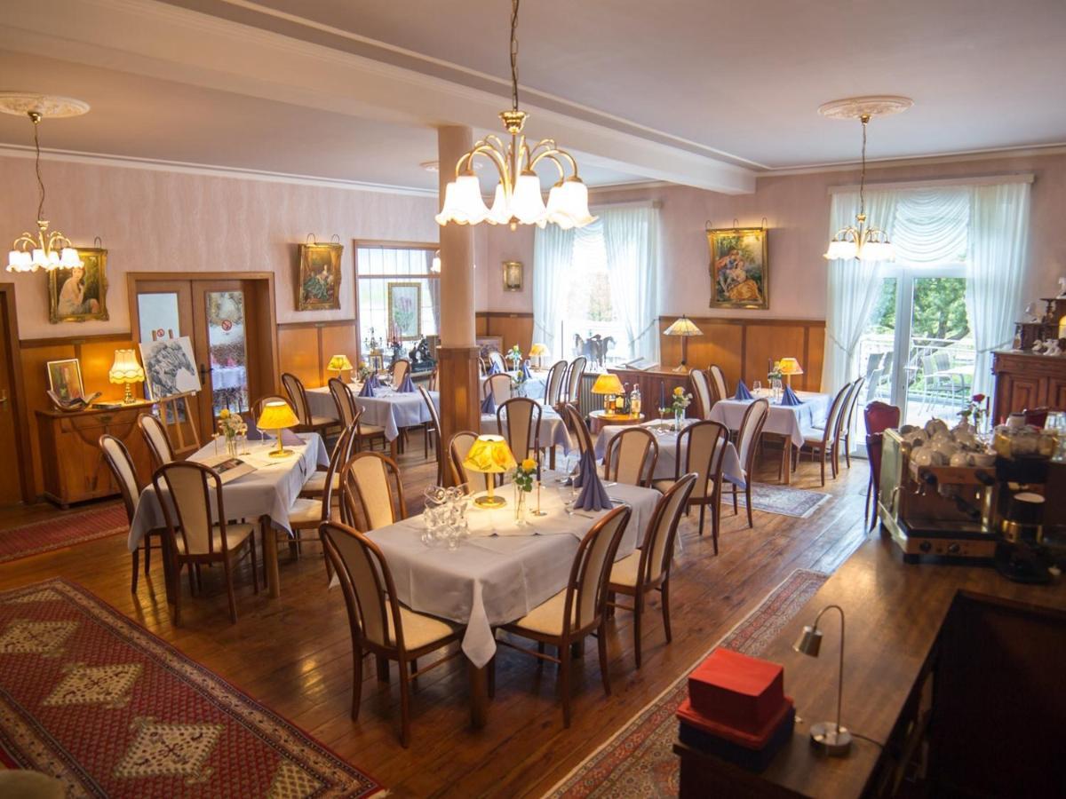 Hotel Zur Post - Burg An Der Mosel Extérieur photo