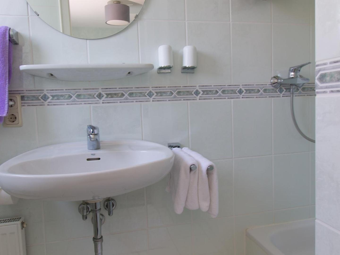 Hotel Zur Post - Burg An Der Mosel Chambre photo