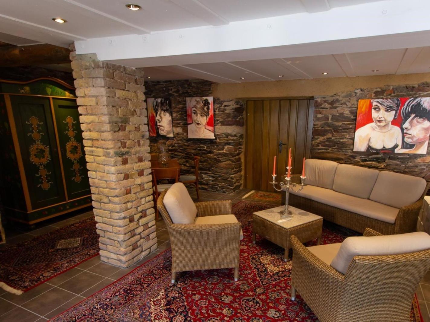 Hotel Zur Post - Burg An Der Mosel Chambre photo