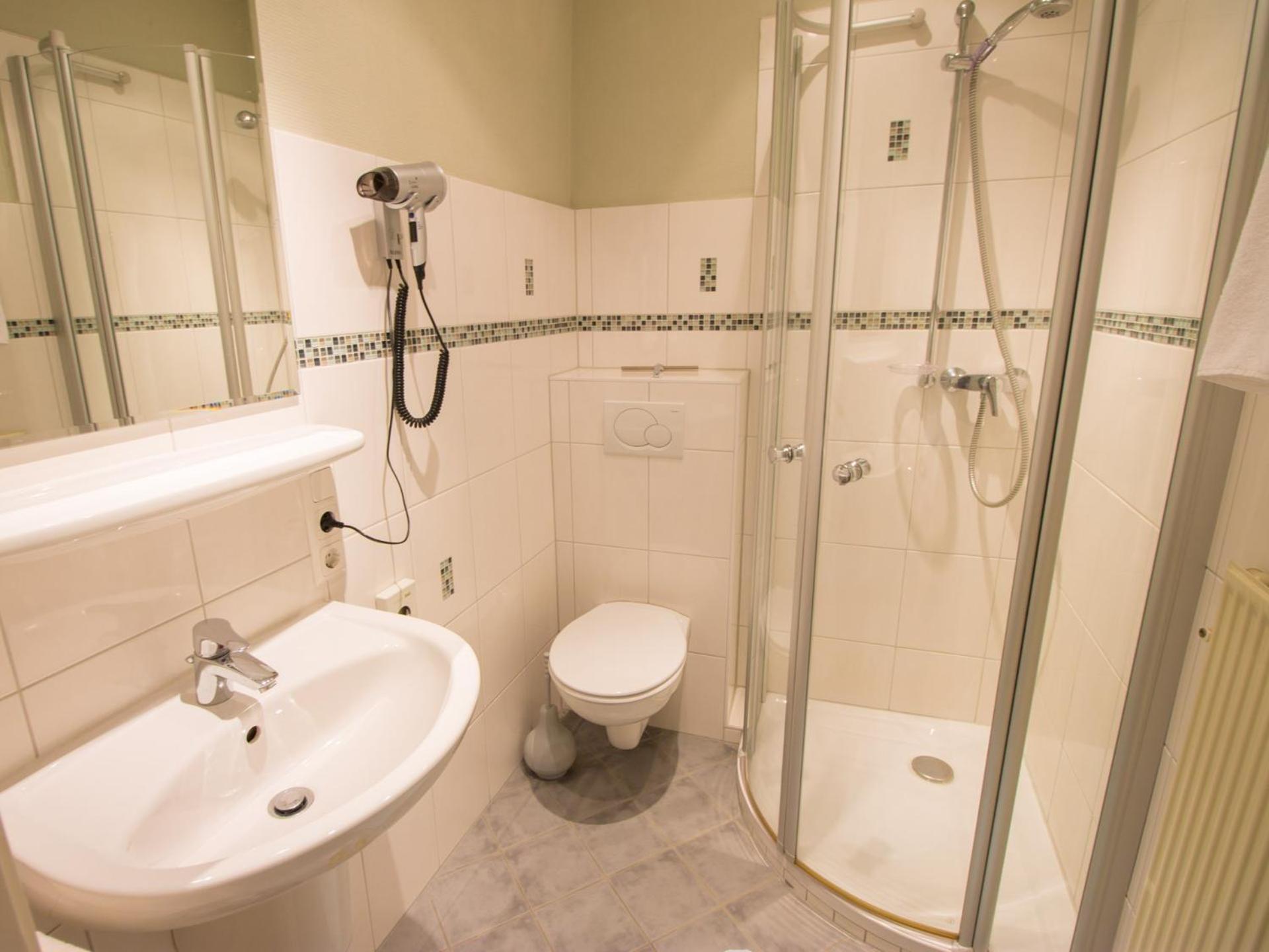 Hotel Zur Post - Burg An Der Mosel Chambre photo